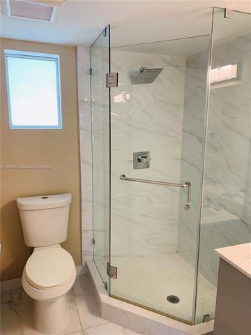 2412 NE 26th St 4, Fort Lauderdale, FL 33305