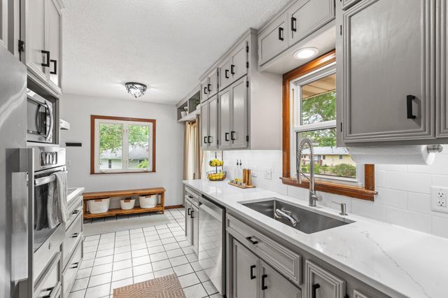 8140 Xerxes Avenue S, Bloomington, MN 55431