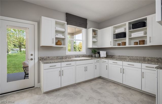 32610 Trillium Court, Avon Lake, OH 44012