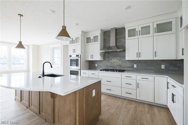 32610 Trillium Court, Avon Lake, OH 44012