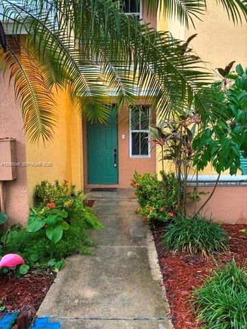 4219 NE 9th St, Homestead, FL 33033