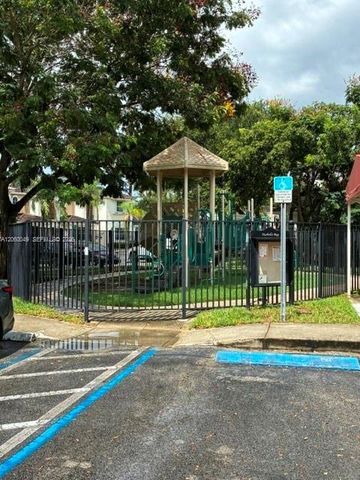 4219 NE 9th St, Homestead, FL 33033