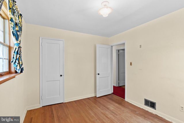 3614 CREST DR, Annandale, VA 22003