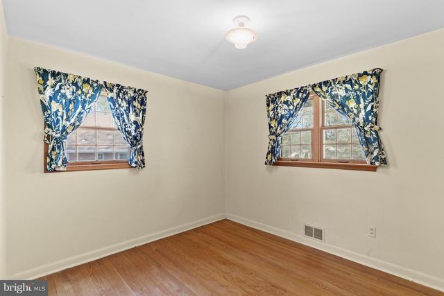 3614 CREST DR, Annandale, VA 22003