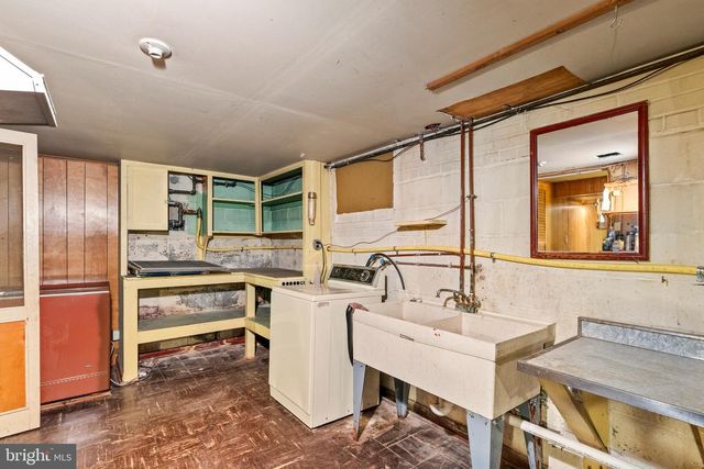 3614 CREST DR, Annandale, VA 22003