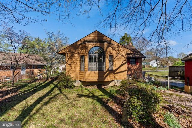 3614 CREST DR, Annandale, VA 22003