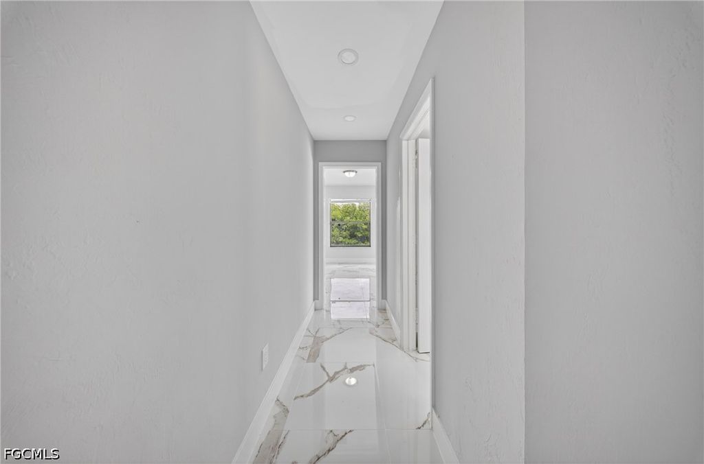 Image 13 of property listing at 1417 Everest PKWY E, Cape Coral, FL 33904