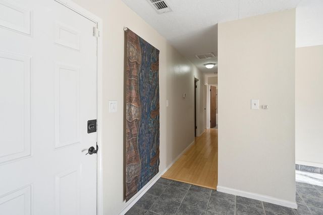 583 Stagecoach Road SE, Rio Rancho, NM 87124