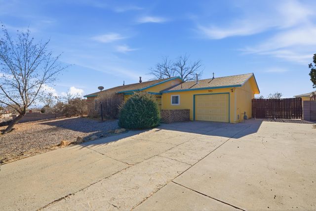583 Stagecoach Road SE, Rio Rancho, NM 87124