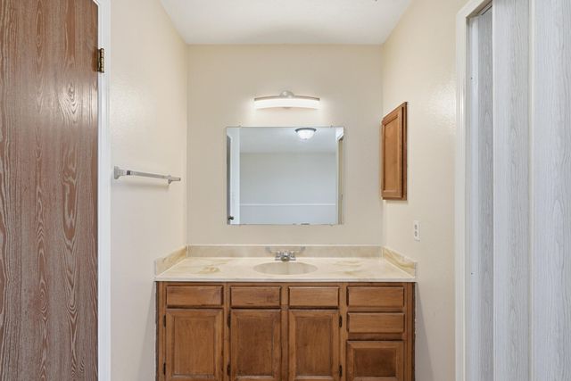 583 Stagecoach Road SE, Rio Rancho, NM 87124