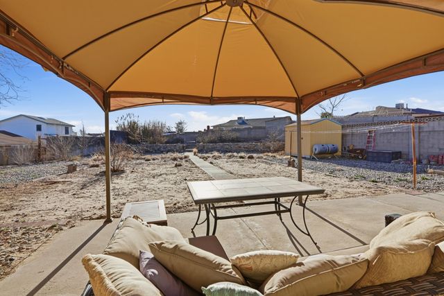 583 Stagecoach Road SE, Rio Rancho, NM 87124