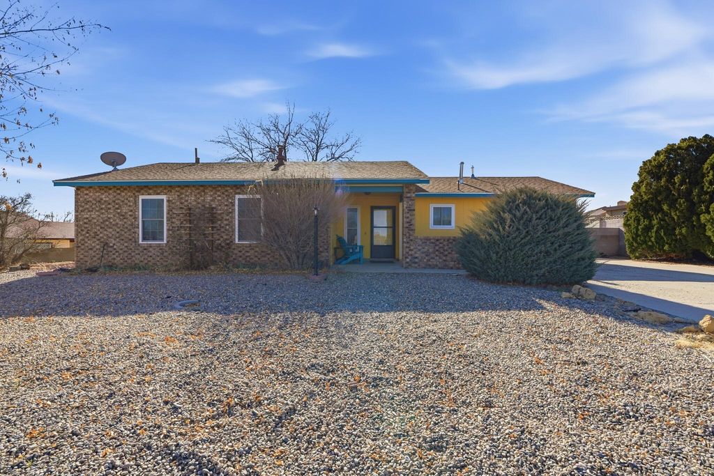 583 Stagecoach Road SE, Rio Rancho, NM 87124