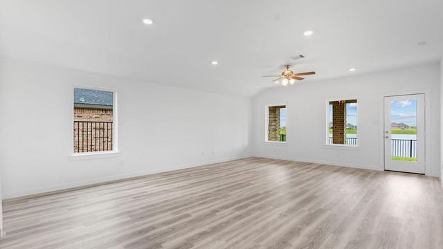 14015 Palmares Drive, Texas City, TX 77568