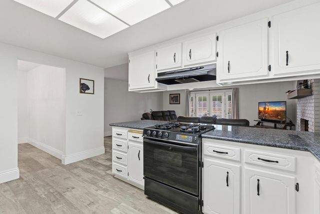 2412 Brodalski St, Atwater, CA 95301