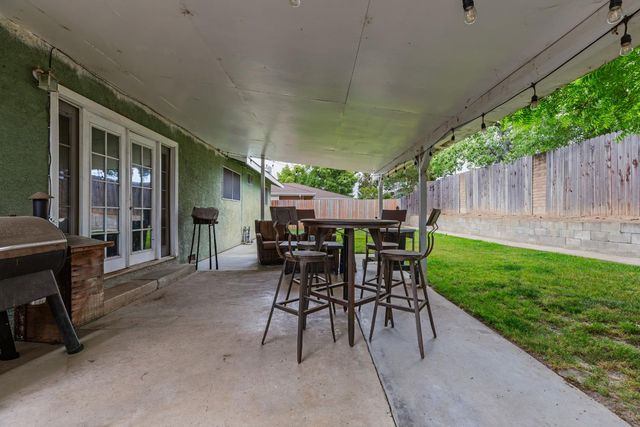 2412 Brodalski St, Atwater, CA 95301