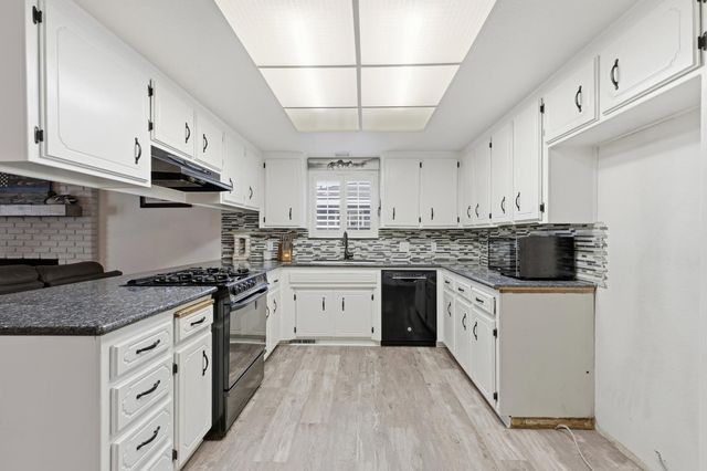 2412 Brodalski St, Atwater, CA 95301