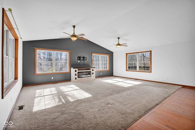 1265 S County Road 125 W, North Vernon, IN 47265