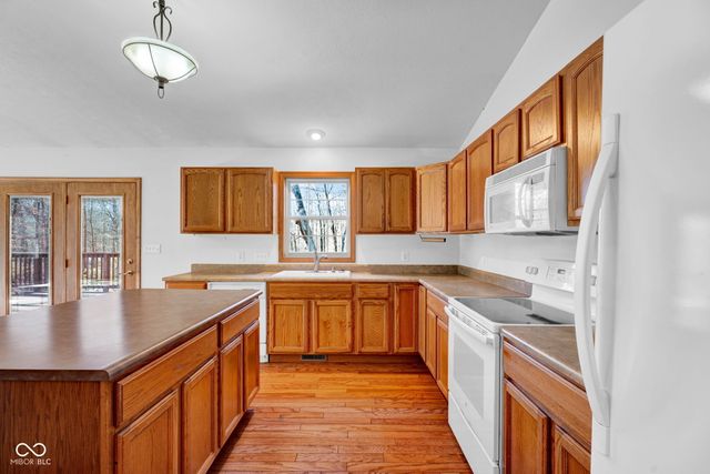 1265 S County Road 125 W, North Vernon, IN 47265