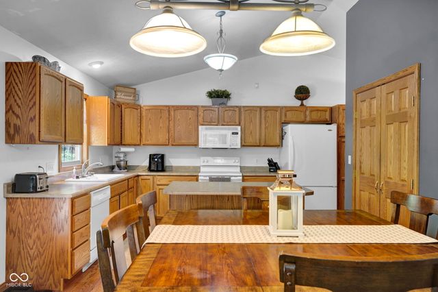 1265 S County Road 125 W, North Vernon, IN 47265