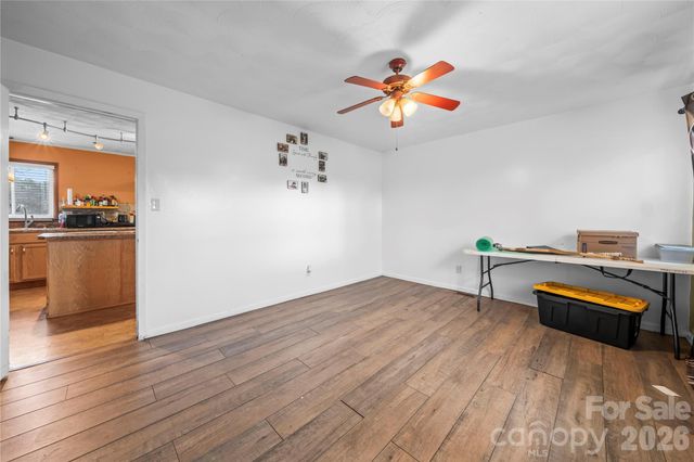 7910 Winalda Avenue, Sherrills Ford, NC 28673