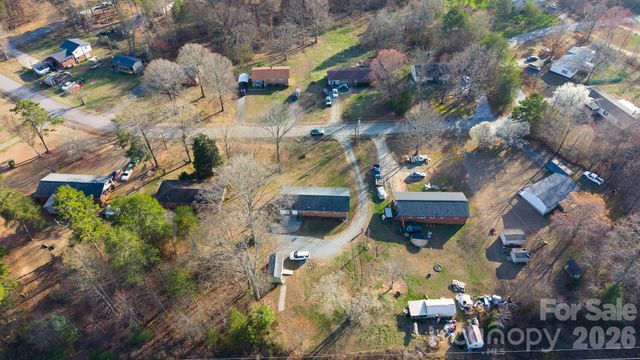 7910 Winalda Avenue, Sherrills Ford, NC 28673