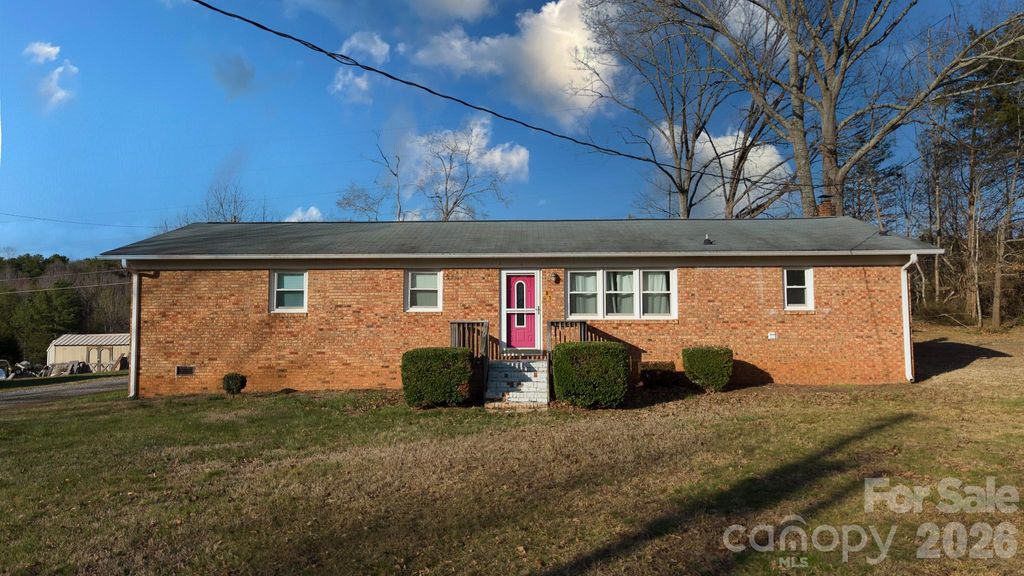 7910 Winalda Avenue, Sherrills Ford, NC 28673