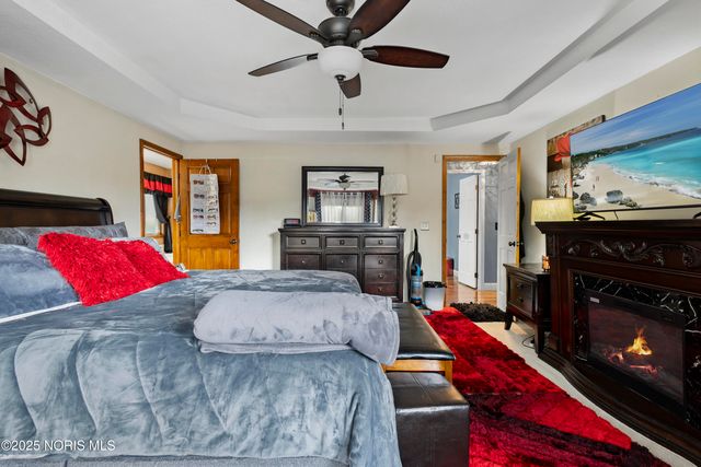 7255 Apache Trail, Holland, OH 43528