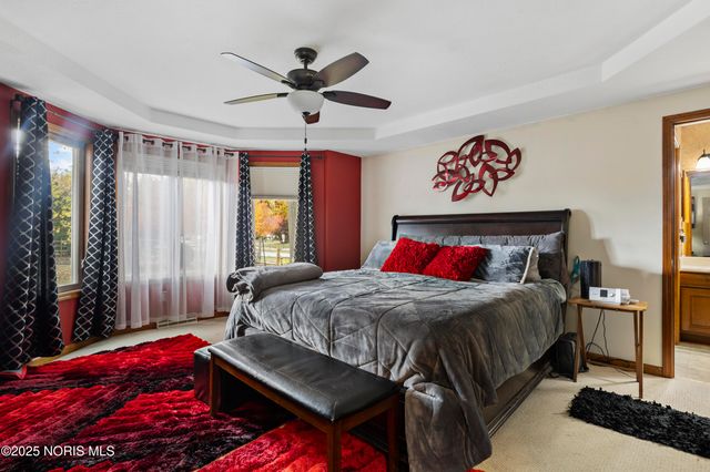 7255 Apache Trail, Holland, OH 43528