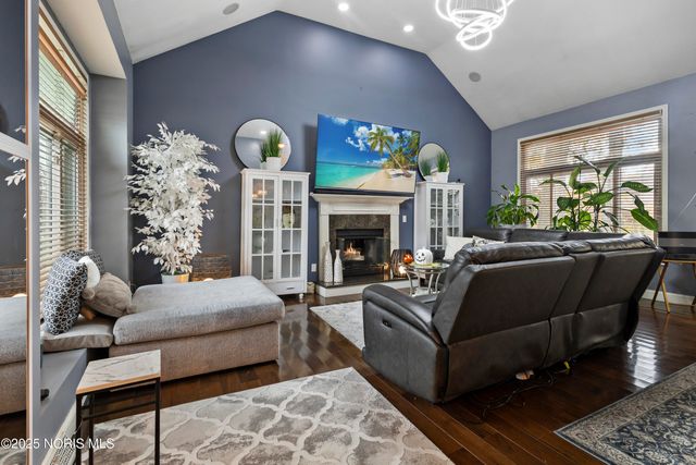 7255 Apache Trail, Holland, OH 43528