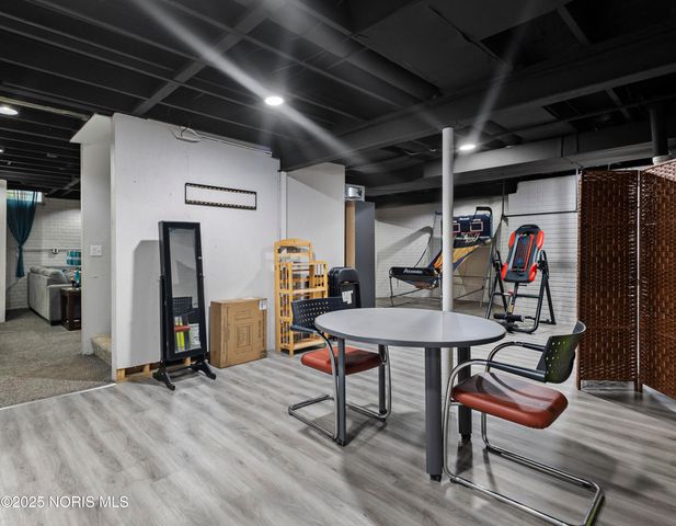 7255 Apache Trail, Holland, OH 43528