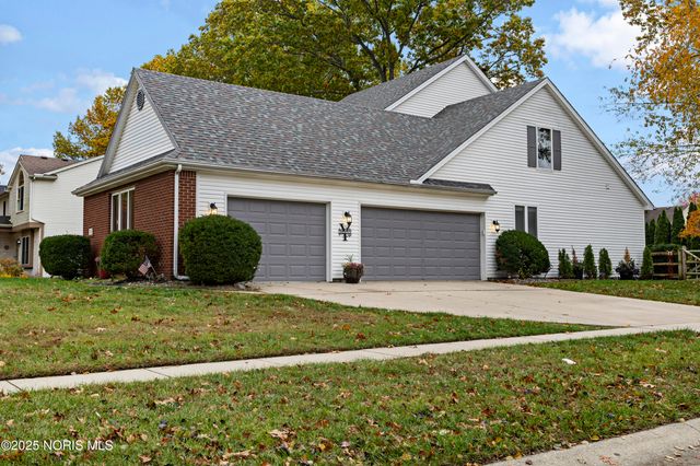7255 Apache Trail, Holland, OH 43528