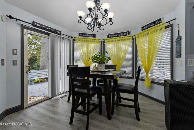 7255 Apache Trail, Holland, OH 43528