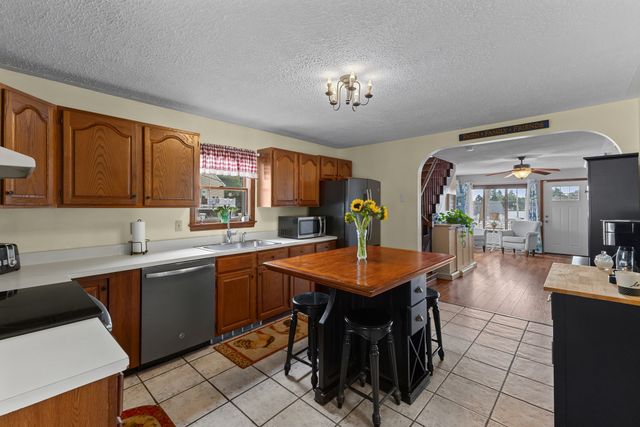 4 Birch, Webster, MA 01570