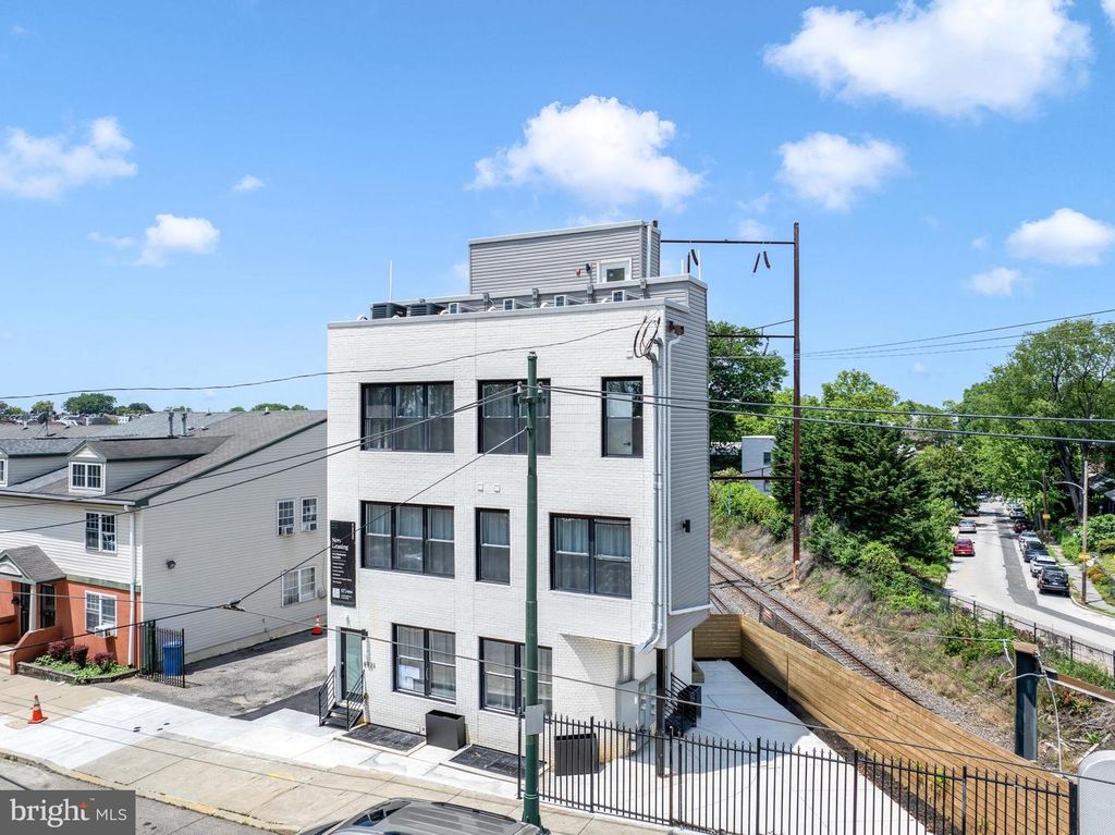 4921 CHESTER AVE, Philadelphia, PA 19143