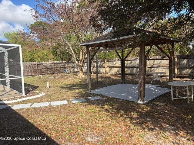 443 Collings Street SE, Palm Bay, FL 32909