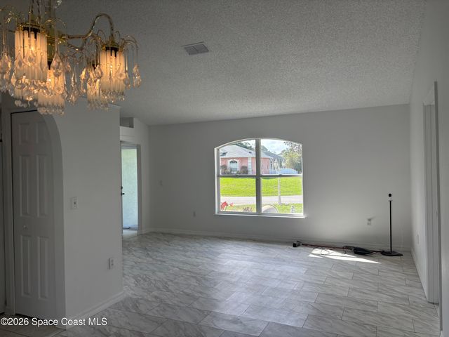 443 Collings Street SE, Palm Bay, FL 32909