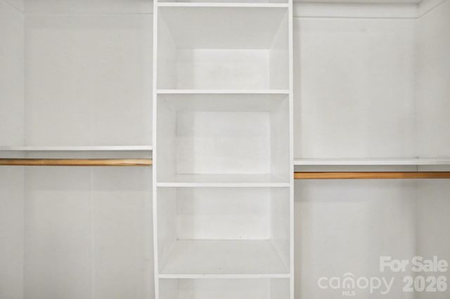 8221 Circle Tree Lane, Charlotte, NC 28277