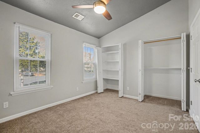 8221 Circle Tree Lane, Charlotte, NC 28277