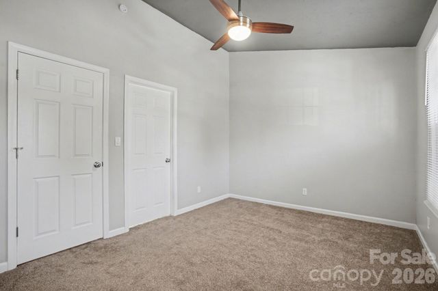 8221 Circle Tree Lane, Charlotte, NC 28277