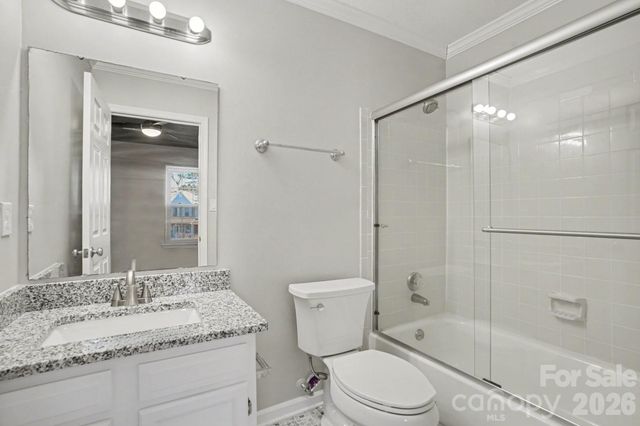 8221 Circle Tree Lane, Charlotte, NC 28277