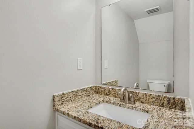 8221 Circle Tree Lane, Charlotte, NC 28277