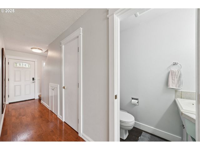 1302 Ne HOGAN Dr #169, Gresham, OR 97030