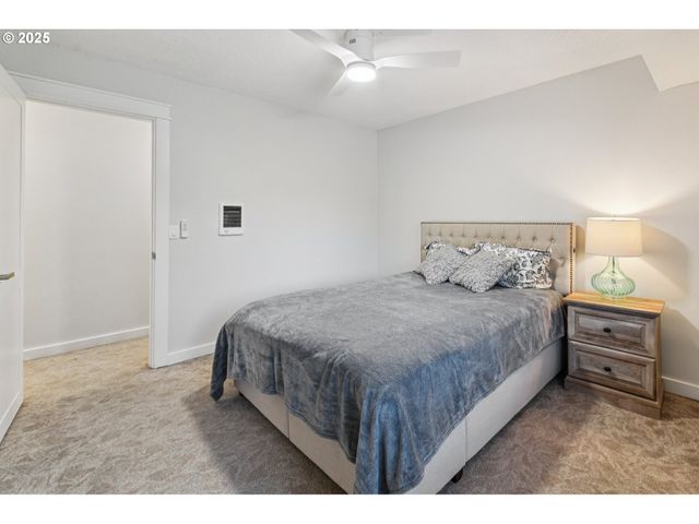 1302 Ne HOGAN Dr #169, Gresham, OR 97030