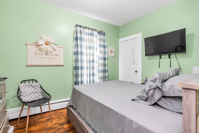 70 Butler St, Lawrence, MA 01841