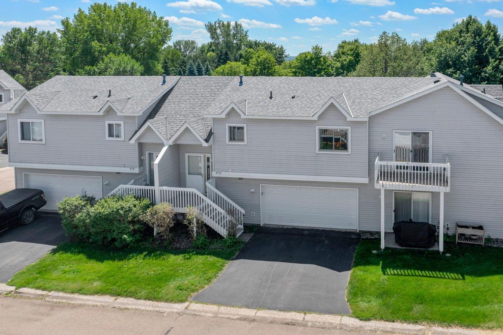 8703 Glasgow Lane, Saint Bonifacius, MN 55375