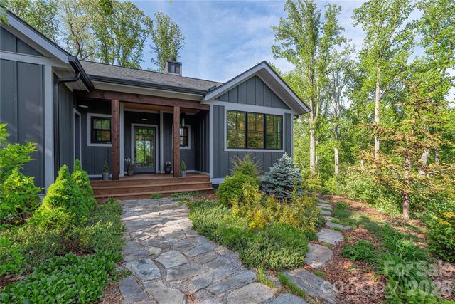 660 Elk Mountain Scenic Highway, Asheville, NC 28804