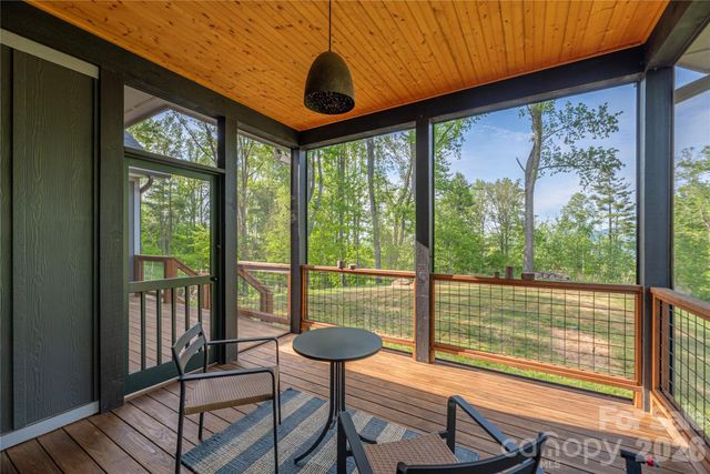 660 Elk Mountain Scenic Highway, Asheville, NC 28804