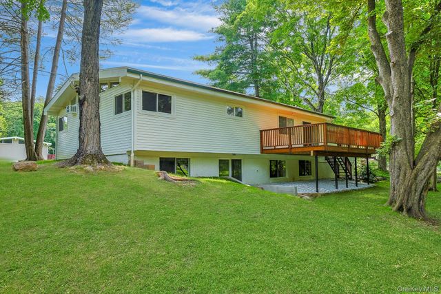 252 Watch Hill Road, Cortlandt Manor, NY 10567