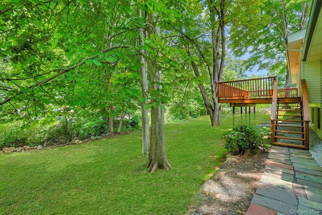 252 Watch Hill Road, Cortlandt Manor, NY 10567