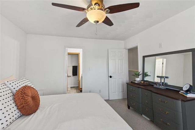 5441 Cleeve Abbey DR, Virginia Beach, VA 23462